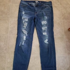 Local Boutique plus size distressed jeans